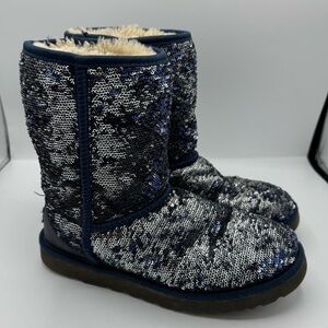 UGG Sherpa Lined Silver Blue Sequins Boots Women’s size 7 glitter glam sparkle